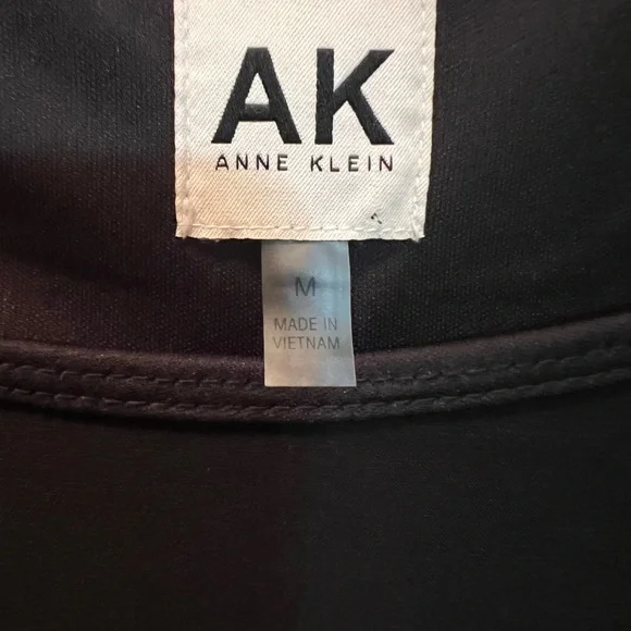 NWT Anne Klein Black bateau neck cocktail dress with illusion sleeves Sz10 - Picture 11 of 12